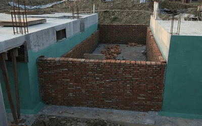 鶴山市周邊施工致房屋傾斜 專業(yè)扶正加固公司的建筑工程應(yīng)對(duì)策略